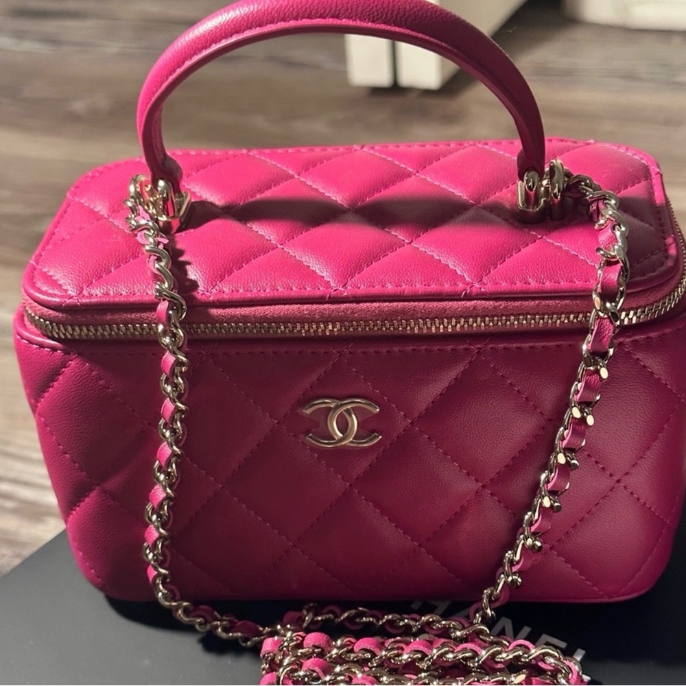 Chanel Lambskin Quilted Small Top Handle Vanity Case Fuschia Pink - Picture 9 of 11